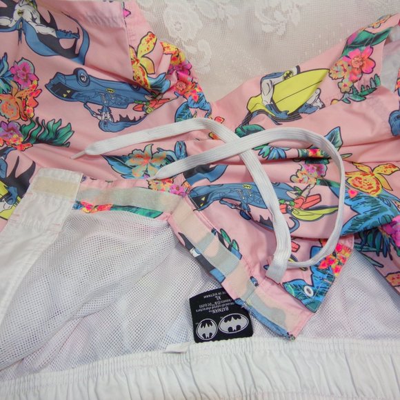 Batman Mesh Lined Swim Trunks Men's XL Pink Hawaiian Floral Surf Elastic Pre-own - Picture 14 of 16